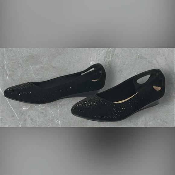 London Fog Collection Black Fabric Slip On Flat Shoes Rhinestones Women's 7M - Picture 3 of 12